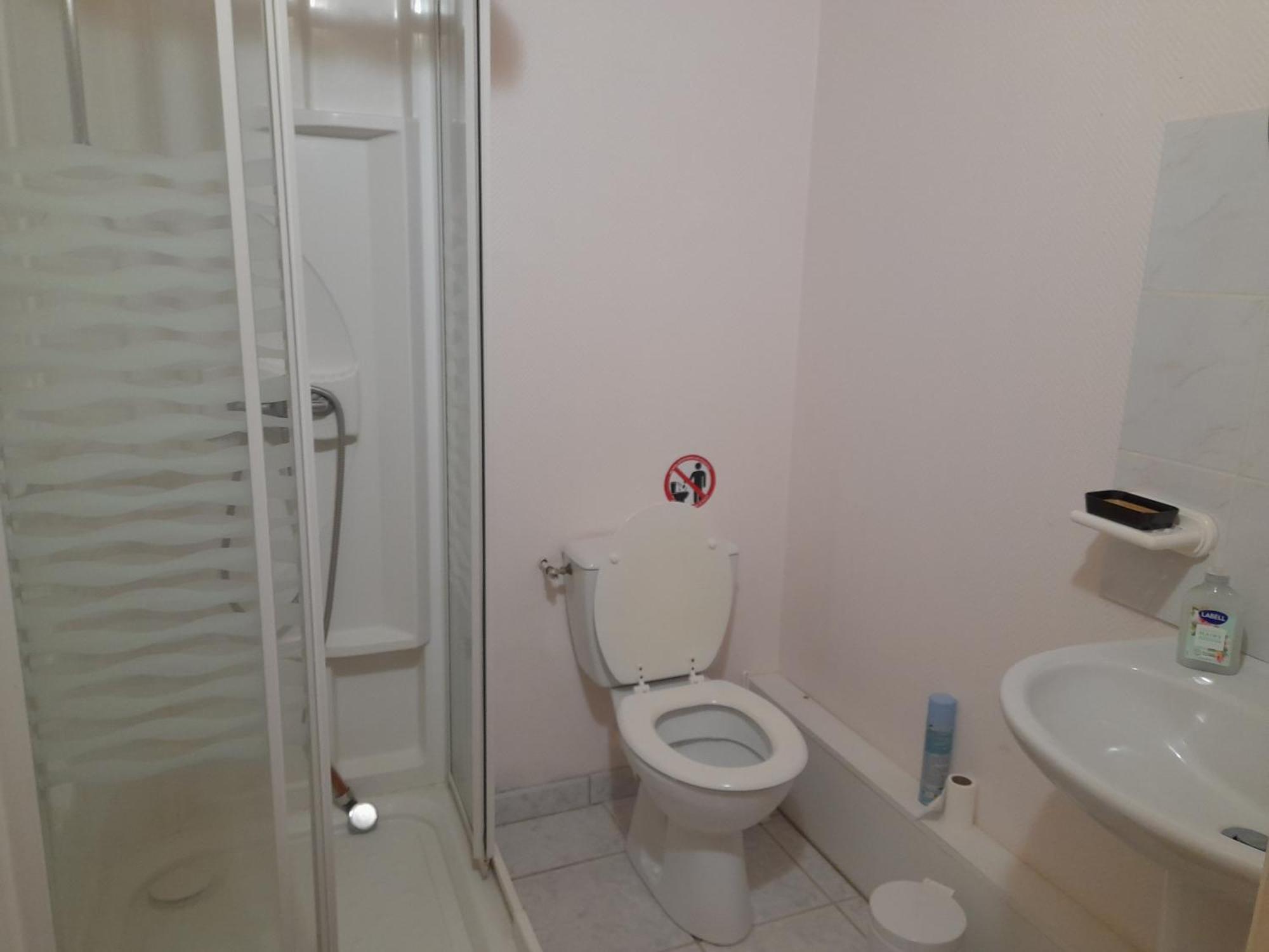Domaine De La Tour Carree - 3 Chambres Benoitville Εξωτερικό φωτογραφία